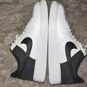 Size 11 - Nike Air Force